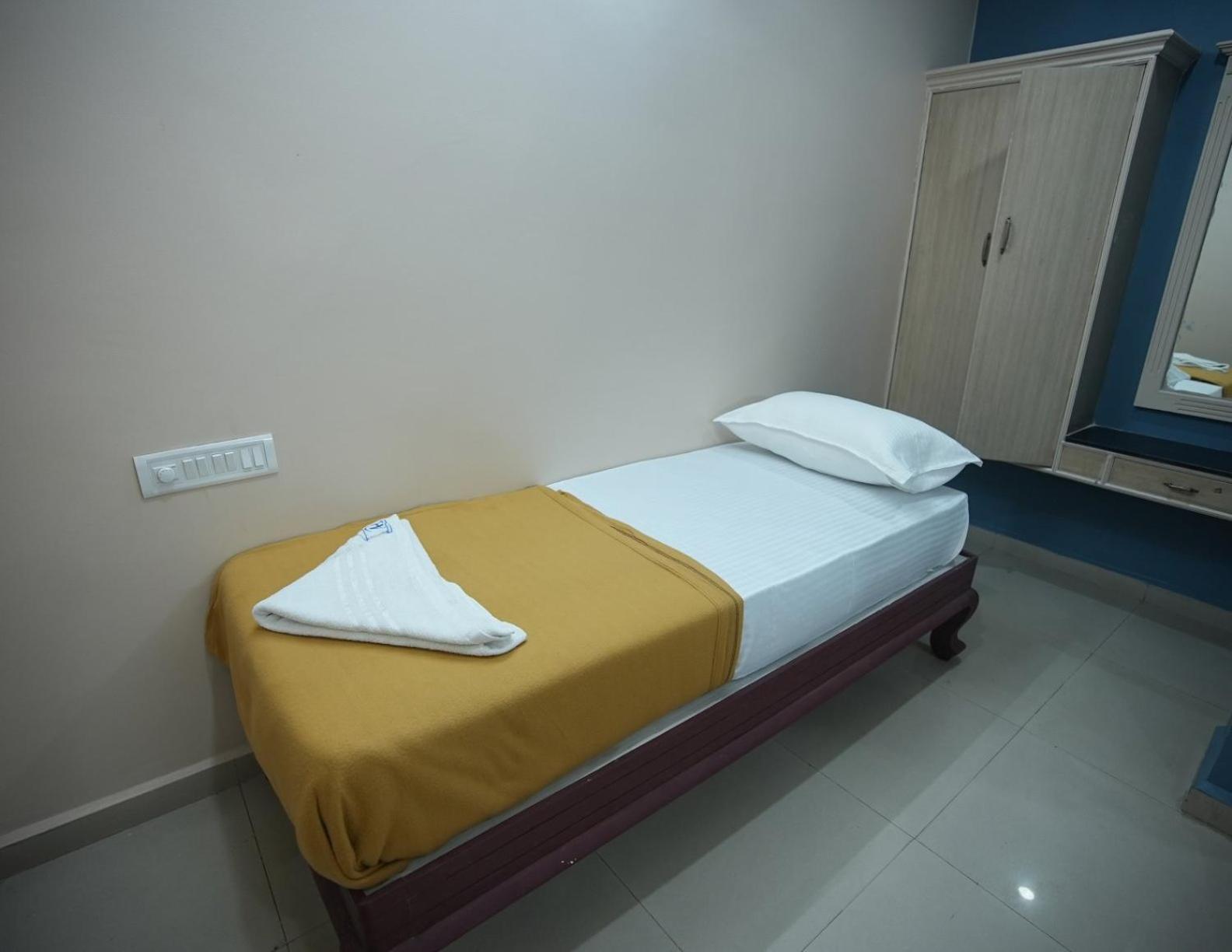 Annapurna Residency Hotel Tirupati Exterior photo