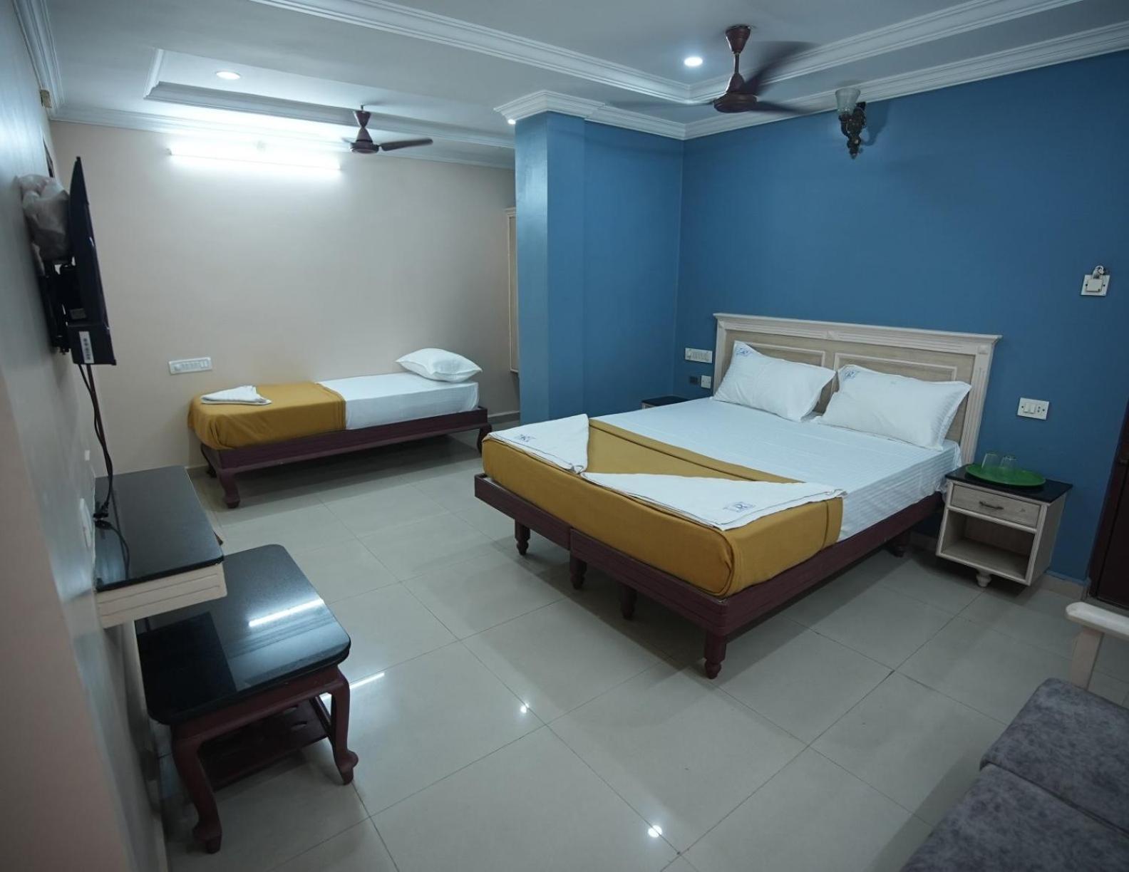 Annapurna Residency Hotel Tirupati Exterior photo