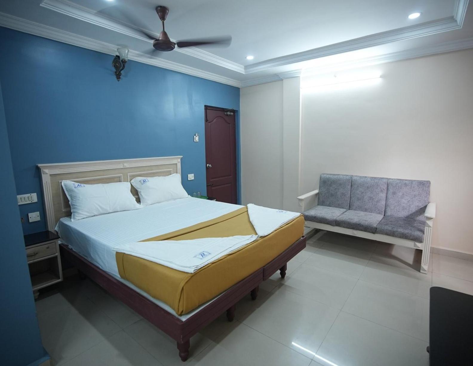 Annapurna Residency Hotel Tirupati Exterior photo