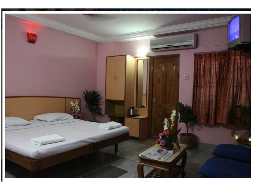 Annapurna Residency Hotel Tirupati Exterior photo